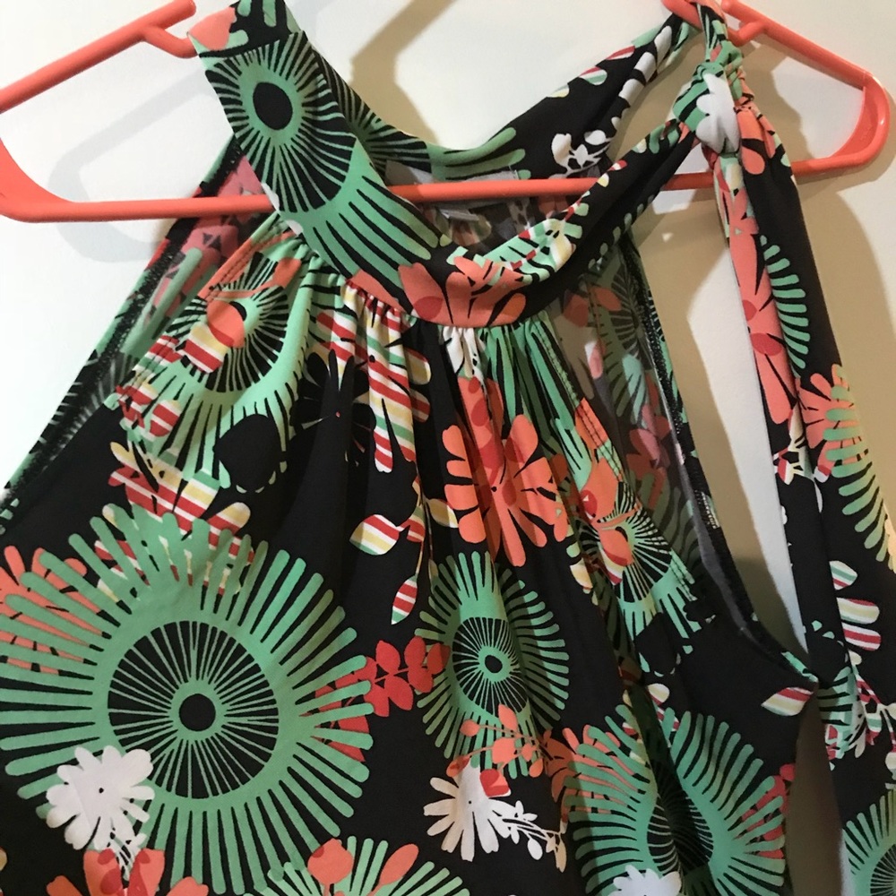 Cute summer blouse.